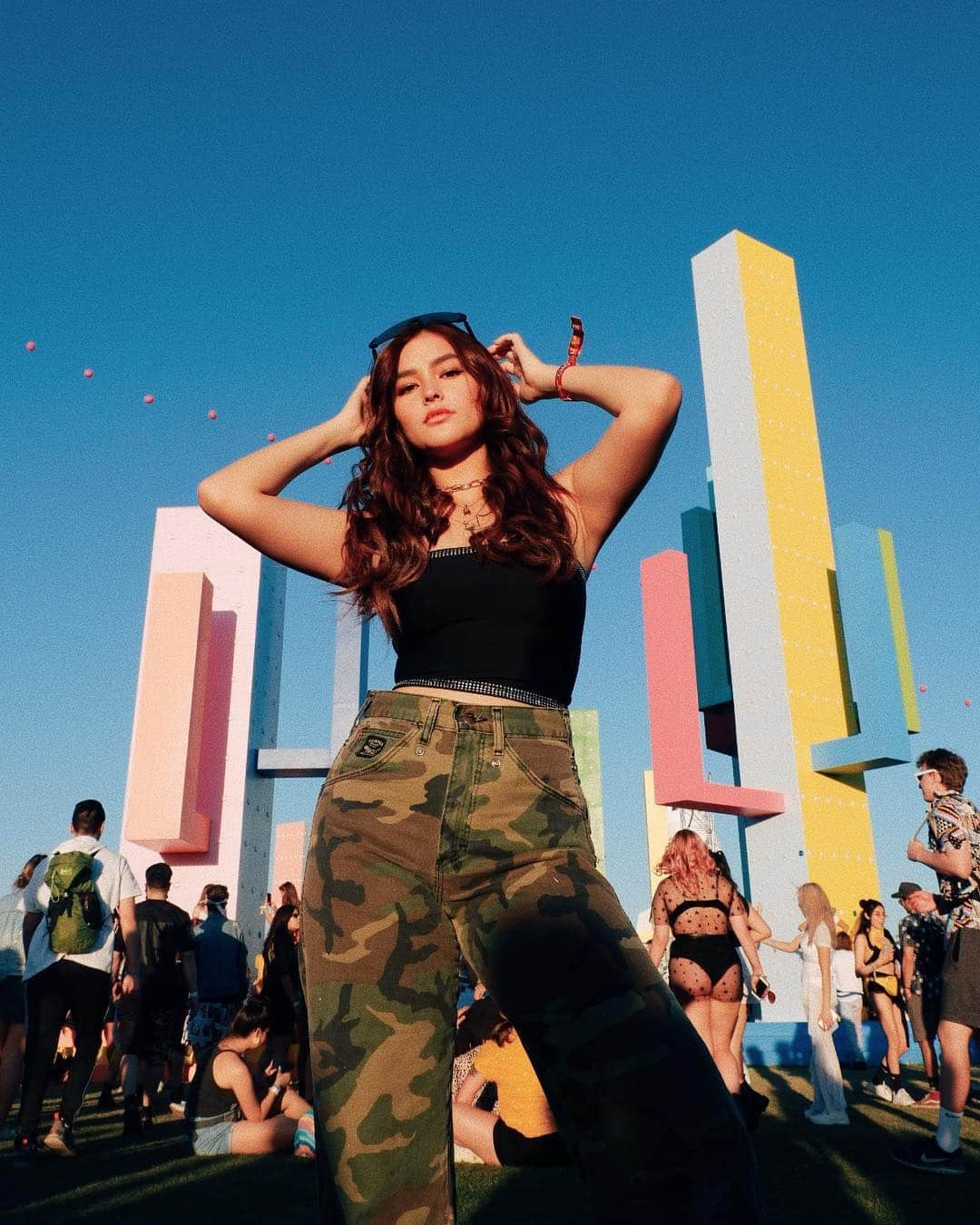 リザ・ソベラーノさんのインスタグラム写真 - (リザ・ソベラーノInstagram)「Day ✌🏼 #Coachella2019」4月15日 6時53分 - lizasoberano