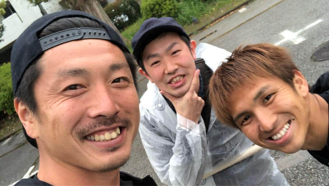 加藤順大さんのインスタグラム写真 - (加藤順大Instagram)「おはようございます！！ 決勝ゴールの瞬間、 #ナカマー な瞬間を 歌手の @saitoshogo1005  が撮ってくれていました！！ ナイスムービーありがとう！！ 試合後は @numatakeigo45 と3人で写真も撮りました！！ 今日は自分がアピールする番！！ 頑張ります！！ #京都サンガ  #ナカマー #一致団結」4月15日 7時40分 - nobuhiro1