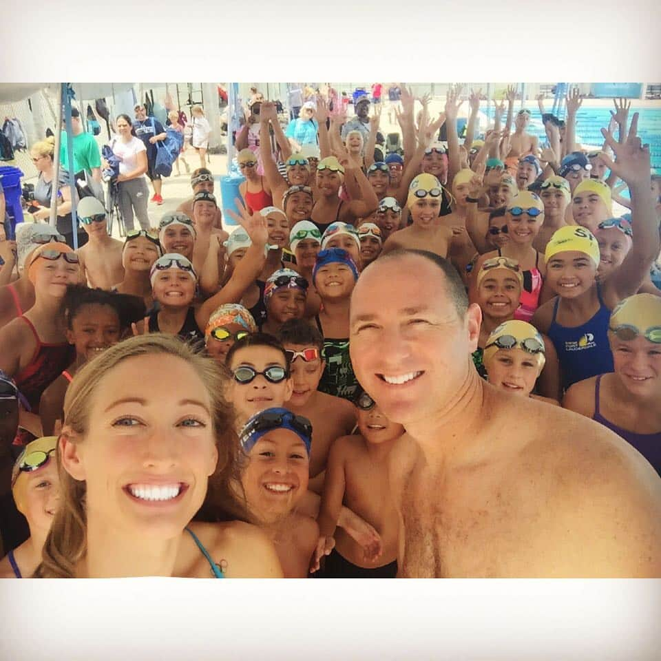 ブリージャ・ラーソンさんのインスタグラム写真 - (ブリージャ・ラーソンInstagram)「Had at awesome time at the Florida Gold Coast LSC Swimposium for their biggest @breakoutswimclinic yet!!! It’s always incredible to teach the younger generation, especially with other Olympians like @jason.lezak 🏊‍♂️ . Big thanks to all the swimmers and parents that came out to hear us speak, swim with us and learn some world class swim stroke instruction, and of course have some pizza 🍕🙃 Till next time Florida! . . . #swimclinics #olympians #joblove #giveback #travellove #swimming #olympicsport #florida #swimposium #soflo」4月15日 8時19分 - breejalarson