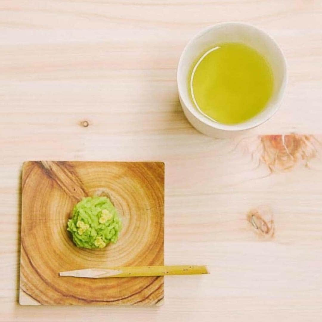 YAMAMOTOYAMA Foundedさんのインスタグラム写真 - (YAMAMOTOYAMA FoundedInstagram)「A hot cup of Sencha Green tea paired with a midday snack, what more do you need? #Yamamotoyama 📸: @yamamotoyama_japan」4月15日 8時56分 - yamamotoyama_usa