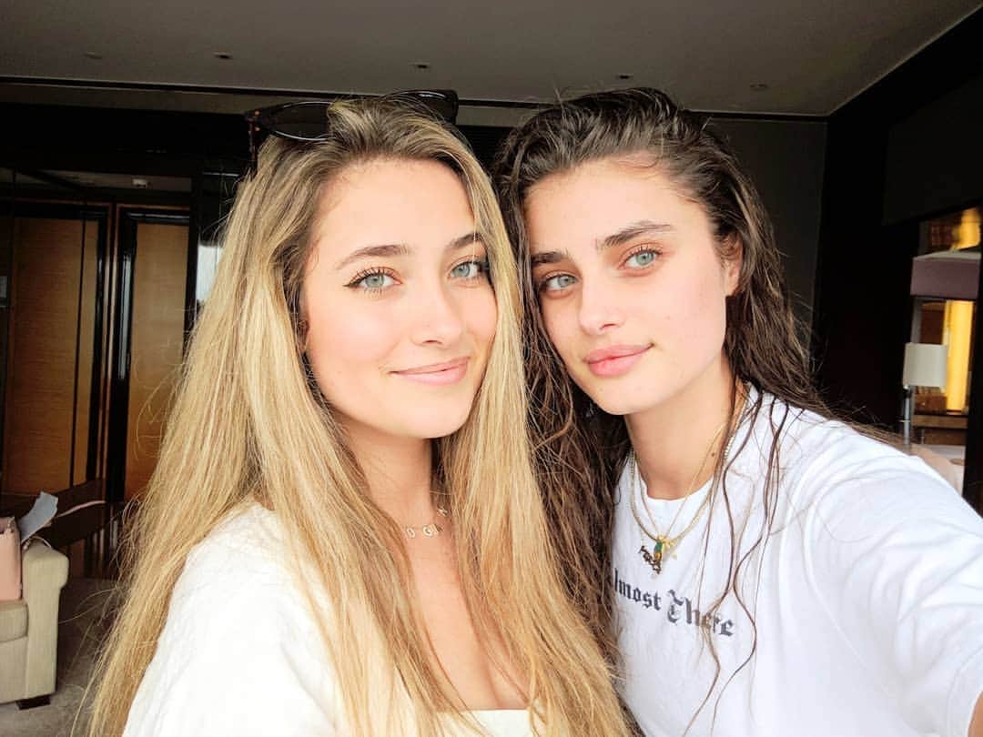 テイラー・ヒルさんのインスタグラム写真 - (テイラー・ヒルInstagram)「My partner in crime 😎 @loganrae_hill」4月15日 15時05分 - taylor_hill