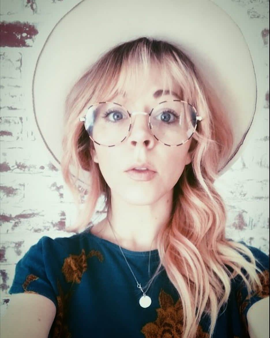 リンジー・スターリングさんのインスタグラム写真 - (リンジー・スターリングInstagram)「Seeing life through a different lens changes everything」4月15日 10時05分 - lindseystirling