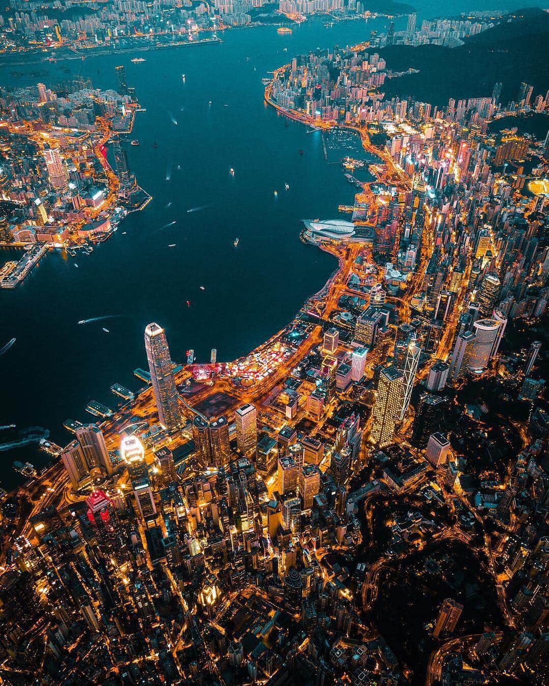 Travel + Leisureさんのインスタグラム写真 - (Travel + LeisureInstagram)「Hong Kong is one of the world's most expensive cities. Interested in visiting HK but nervous about your budget? We've got the guide to how to do it for cheap at the link in bio! #tlpicks courtesy of @martin.700x」4月15日 10時59分 - travelandleisure