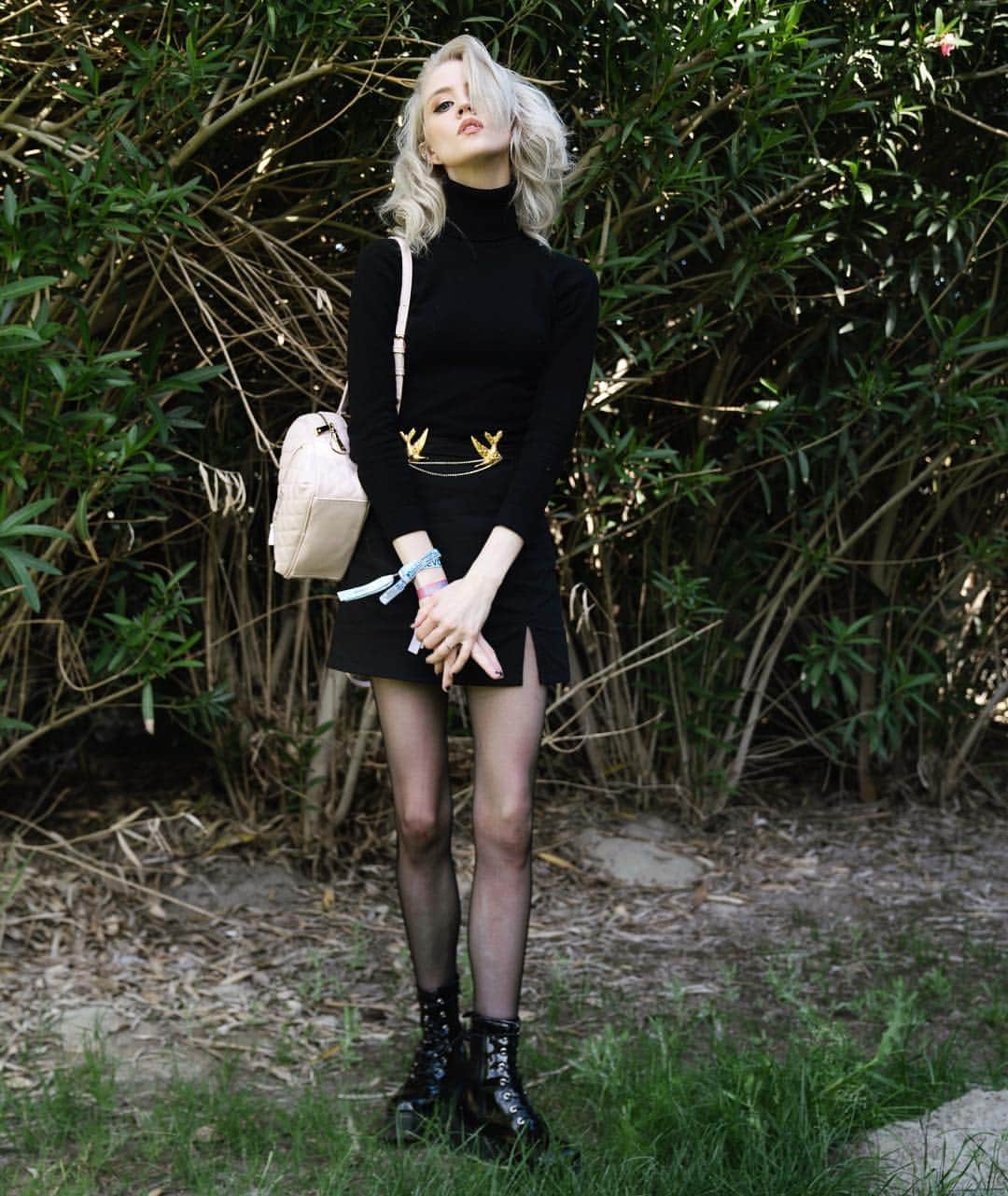 のインスタグラム：「CASUAL | @guess | @whitehorseagency | @publicdesire | @vergegirl | taken by @ryanfleming」