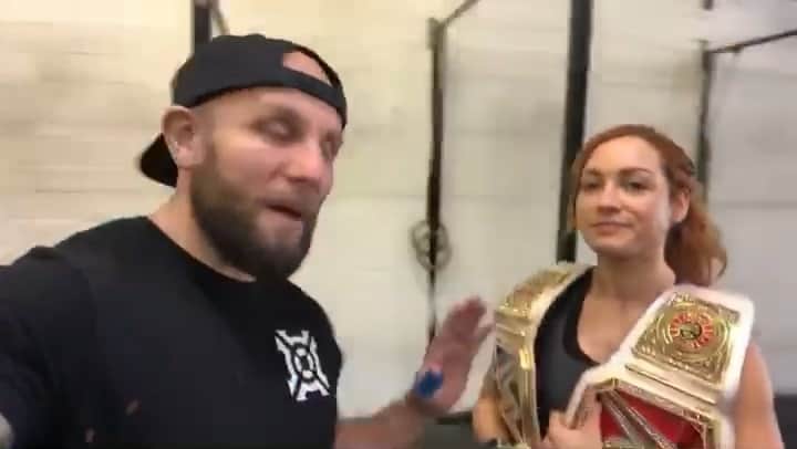レベッカ・ノックスのインスタグラム：「“Mother of Belts” - tomorrows #wrestlemania themed @deadboysfitness workout is worthy of a championship or two. Try it out. Let me know how you do.  Beat me. I dare ya.」