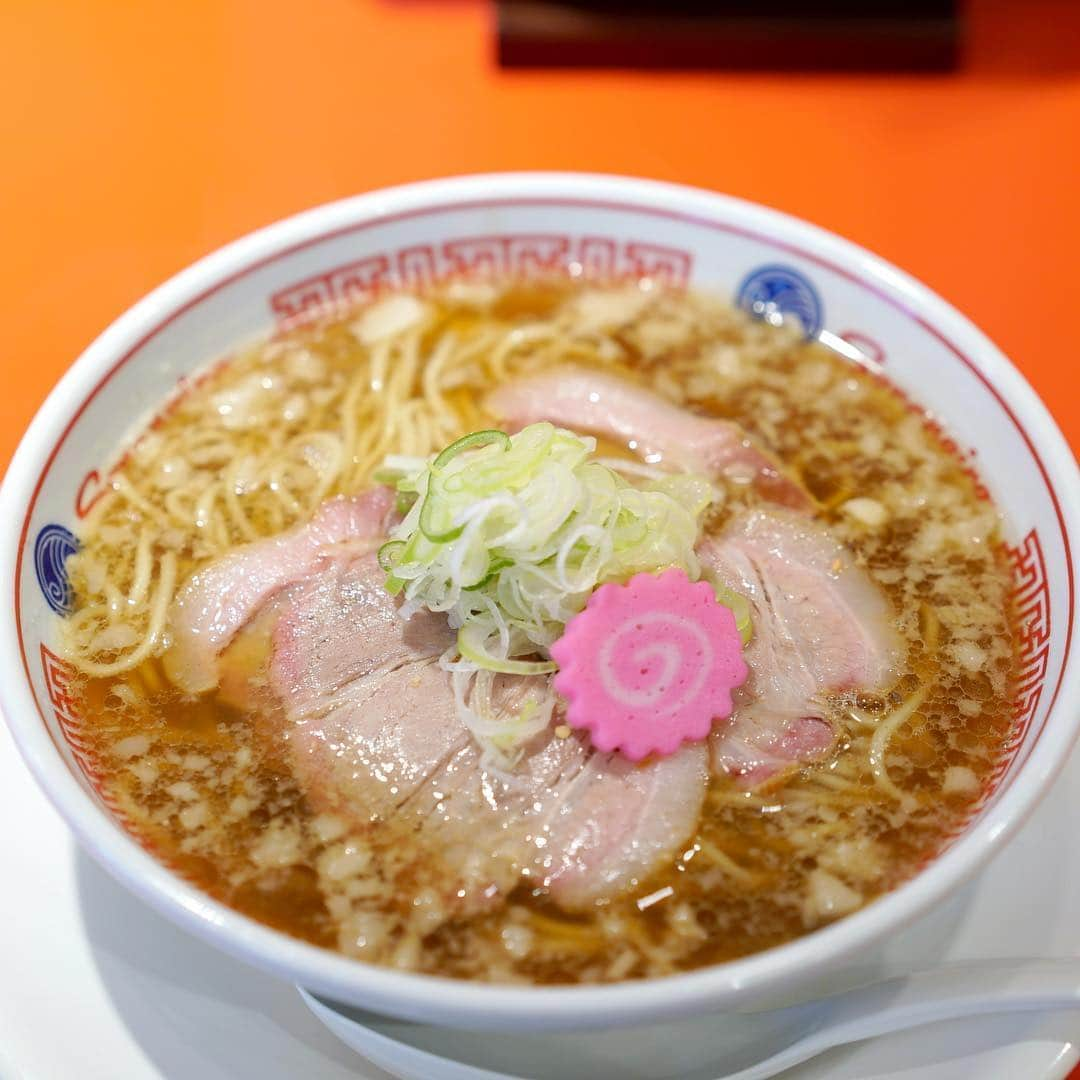 うどんが主食さんのインスタグラム写真 - (うどんが主食Instagram)「#うどんが主食 #中華そば #池袋 #ラーメン　#チャーシュー #背脂 #グルメ #醤油 #美味い #玉子 #東京 #パイウォーター #foodstagram #Japan #washoku #fashion #food #ramen #noodle #noodles #soup #amazing #good #nice #beauty #beautiful #fashion #nice #gourmet」4月15日 11時39分 - alwaysudon