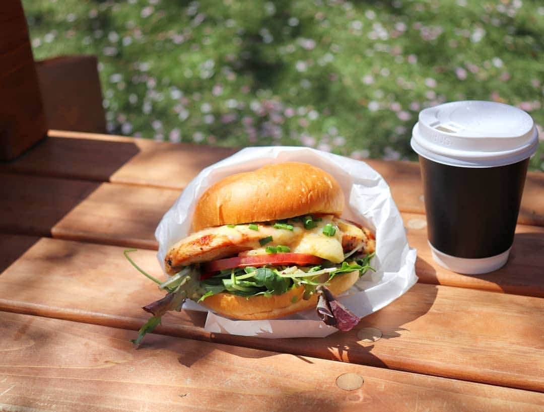 THE COUNTER JAPAN公式のグルメインスタ