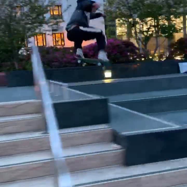 スラッシャーのインスタグラム：「🏁 @jeremeknibbs 🏁  Filmed by @gx1000」