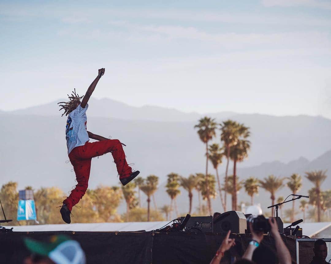 コーチェラのインスタグラム：「Lift off @playboicarti 📷: @quasarmedia」