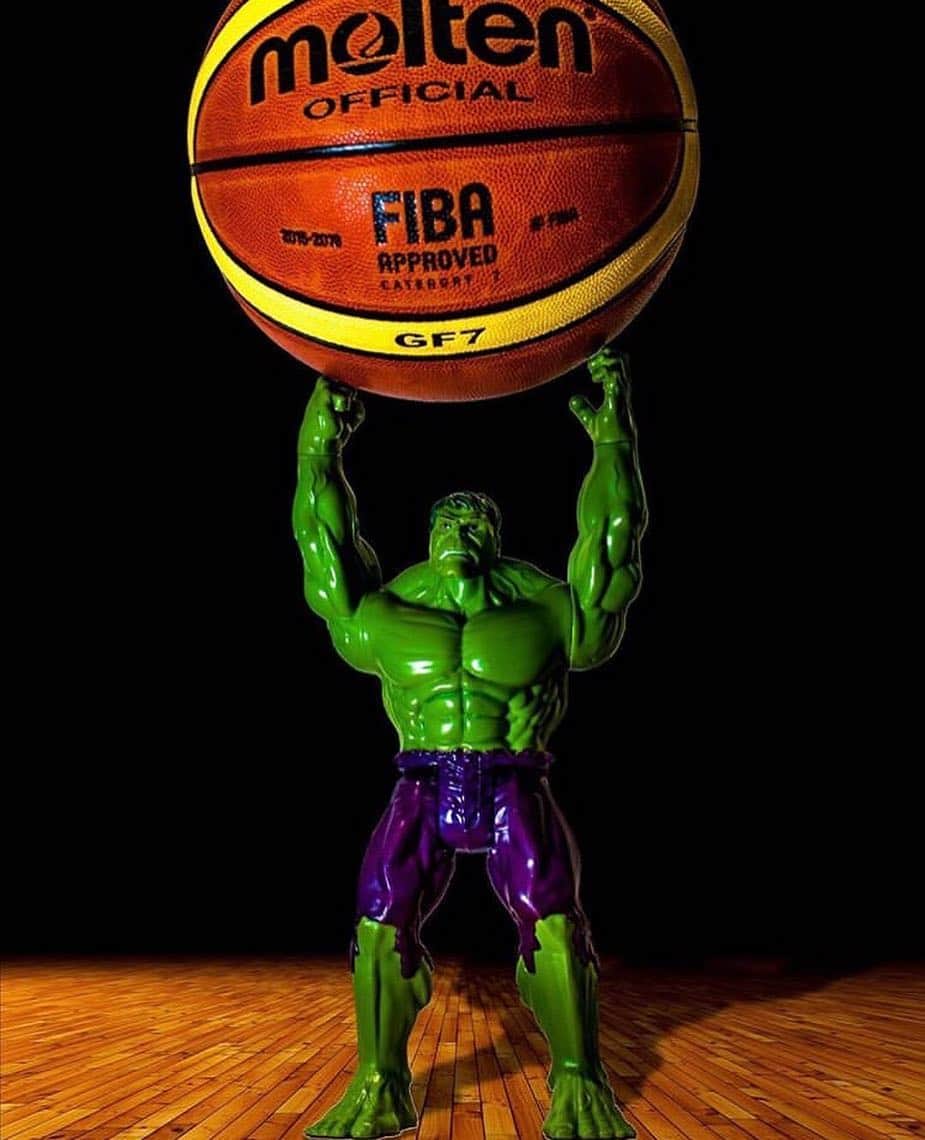 FIBAさんのインスタグラム写真 - (FIBAInstagram)「🤔🧞‍♂️🏀 Best basketball player amongst superheroes?」4月16日 0時15分 - fiba