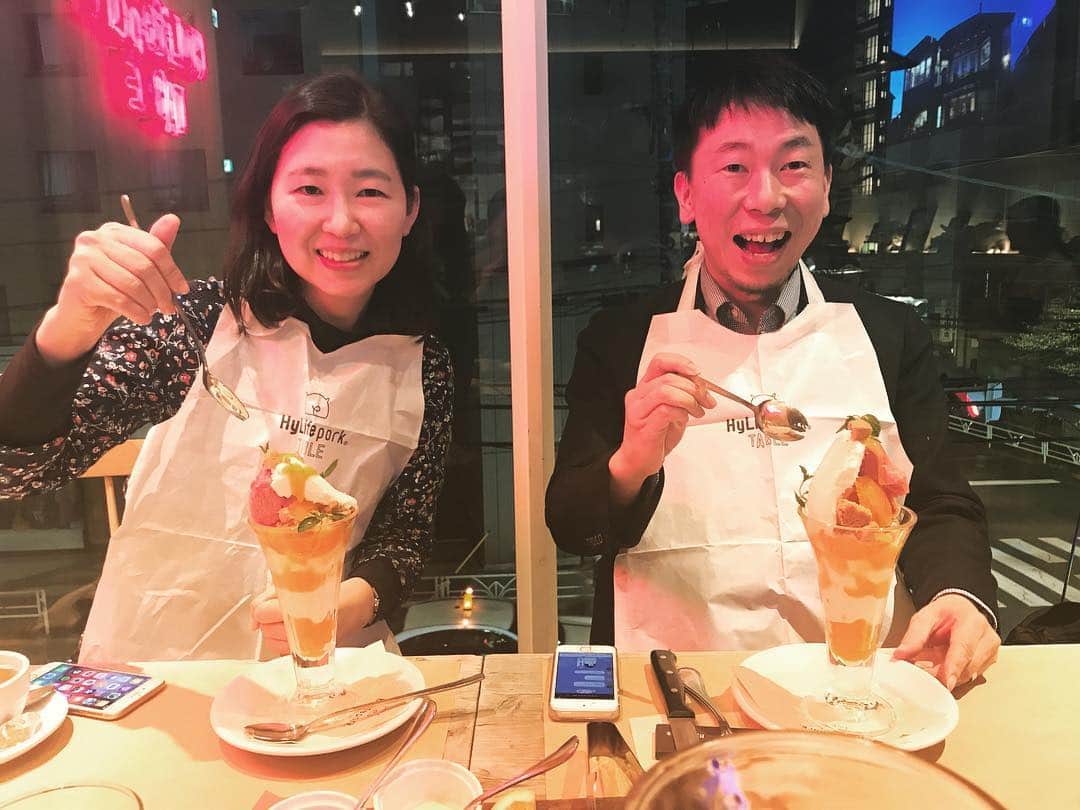 HyLifeporkTABLE代官山さんのインスタグラム写真 - (HyLifeporkTABLE代官山Instagram)「今日もみなさまにたくさんの笑顔を頂きました😄 . ハイライフポークテーブルではカナダ産ハイライフ社の豚肉を使った料理も美味しいですが、デザートも美味しいんです👍 . #ふつうの日をステキな日に #ehSUTEKIDAY #hylifepork #hylife #ハイライフポーク#ハイライフ#daikanyama #代官山 #porkdish」4月15日 22時47分 - hylifepork