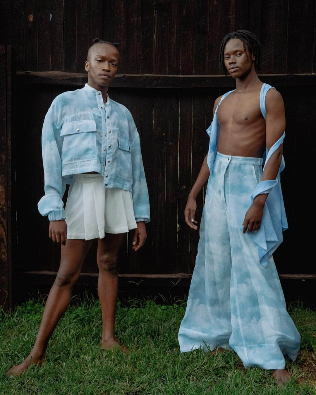 Vogue Italiaさんのインスタグラム写真 - (Vogue ItaliaInstagram)「‘Kids from Joburg’ by @risunobushi styled by @caroline.the.stylist @caroline_olavarrieta  A project about the non binary youth from Johannesburg, South Africa. Team credits: Make-up @mariadevos  Location @the.glory.o  Models:  #AbuleleNgcangata #JosephNtahilaja #LisleCollins #LlewellynMnguni  #NkululekoMasemola #ThapeloMofokeng #YaoneM See the full story today on vogue.it」4月15日 23時07分 - vogueitalia