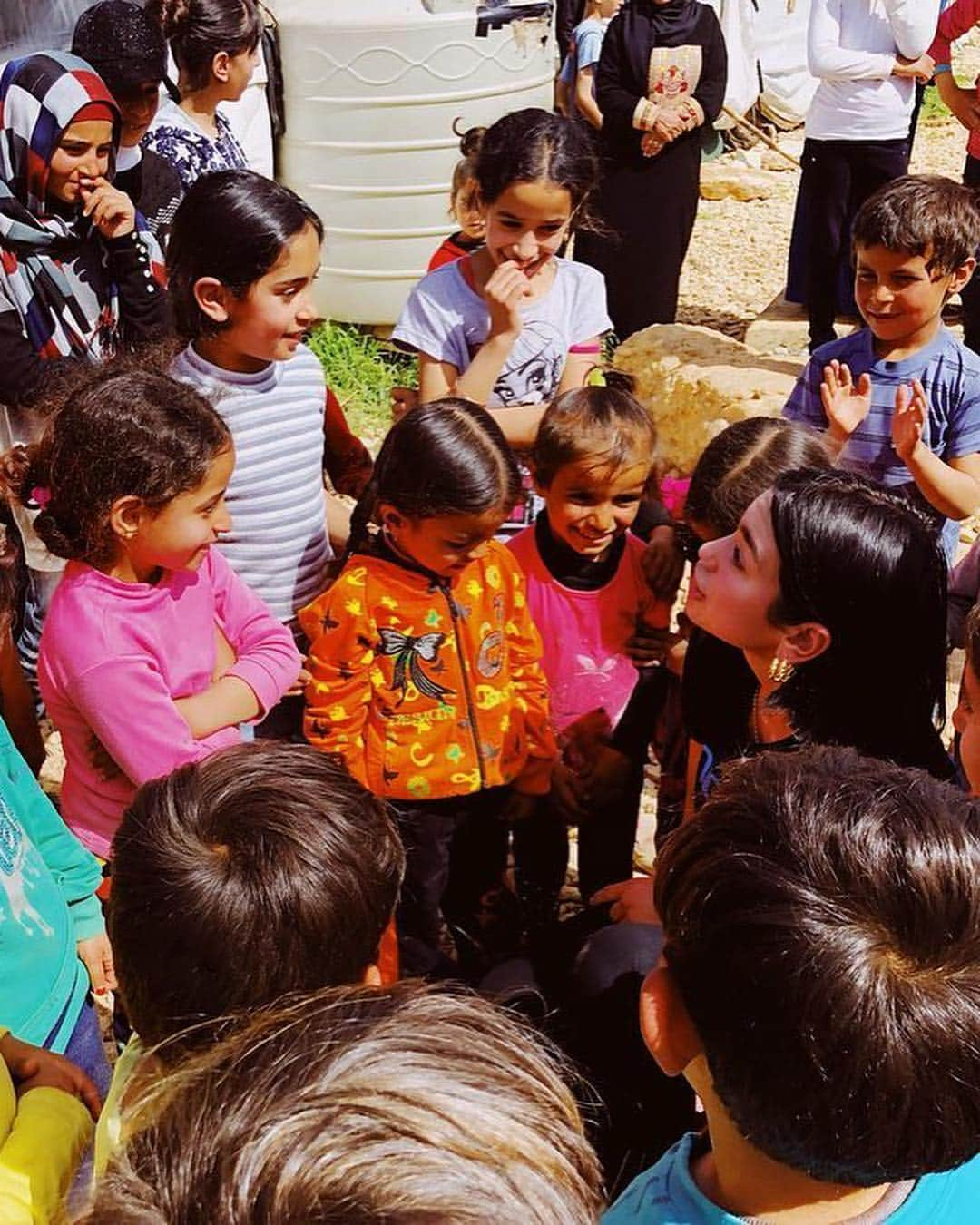 unicefさんのインスタグラム写真 - (unicefInstagram)「We 💙 this! Thank you for joining us in #Lebanon @dualipa and shining a light on our work and the importance of protecting refugee children. #AChildIsAChild no matter what. @uniceflebanon #regram . . . "I’ve had the most eye opening experience being out in Lebanon for the past 3 days working with @unicef meeting children at the refugee settlements and youth training and skill building programs. I particularly want to speak up for refugees as I feel I have a personal connection to seeing people adapt to any circumstance they were put in because of conflict. No family or child chooses to leave their home. They all have dreams. They all deserve equality and a place to be able to live, learn and reach their full potential. I always believe in children as they are our future and we have to take care of them. It was a heartbreaking and emotional yet hopeful experience after seeing these kids still laugh and smile and make the most of a bad situation. I have experienced all first hand the activities and opportunities UNICEF give to young people who have been left without a home because of the war in Syria and it’s nice to see that these children have a community where they feel safe and protected."」4月15日 23時23分 - unicef