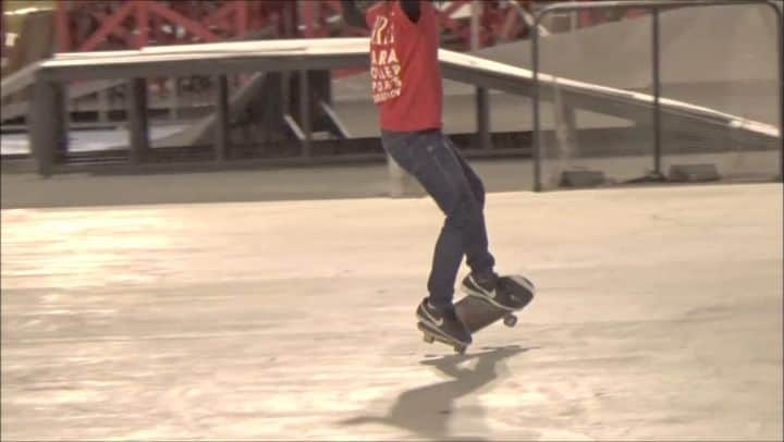 のインスタグラム：「Footwork. In his element. ✨ 水を得た魚🐟  #powellperalta  #fscom  #nrsf #goodskates #vantan #バンタンデザイン研究所 #バンタン #vantandesignhighschool #freestyleskateboarding  #isamuyamamoto  #skateboard #skateboarding #スケボー #スケートボード #skatecrunch  #skatecrunchmag  #skatemaps #thankyouskateboarding #skateeverydamday #shralpin  #hellaclips  #skatesubmit  #metrogrammed  #berrics @vantan_sk8design  @vantandesigninstitute」