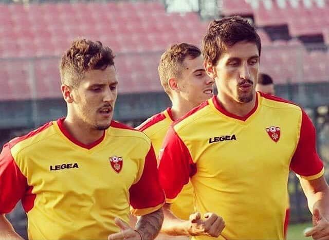ステファン・サヴィッチのインスタグラム：「Teski putevi cesto vode do prelijepih mjesta! Zelim ti brz oporavak BRATE moj!🙏🏻 💪🏻❤️ @stevanjovetic」