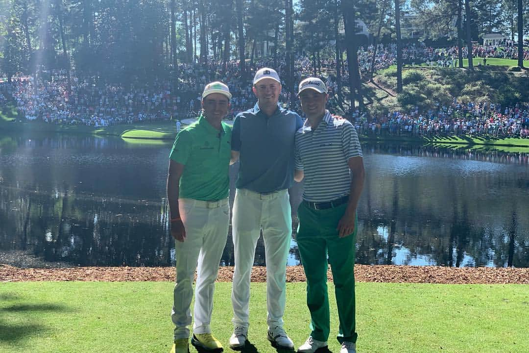 ジャスティン・トーマスさんのインスタグラム写真 - (ジャスティン・トーマスInstagram)「@themasters is and always will be my favorite tournament on the planet.. the vibe, the roars, the crowds, the atmosphere... it can’t be replicated. Another trip to Augusta down, many more to come!  A MASSIVE congrats to @tigerwoods and his entire team... Joey, Erica, Rob, his kids Sam and Charlie, his mom... everybody else behind the scenes has seen him go thru ups and downs, and to see him get the victory yesterday was something that could not have been scripted much better. Happy for you, TW!」4月15日 23時53分 - justinthomas34