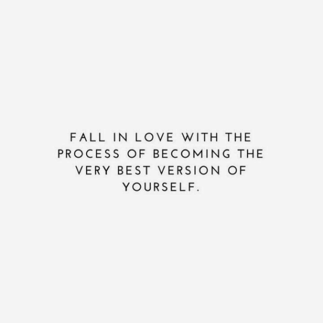 ゼリカ・シルバーのインスタグラム：「Daily Mantra 💪🏽🧠 #mondaymotivation #bebetter」