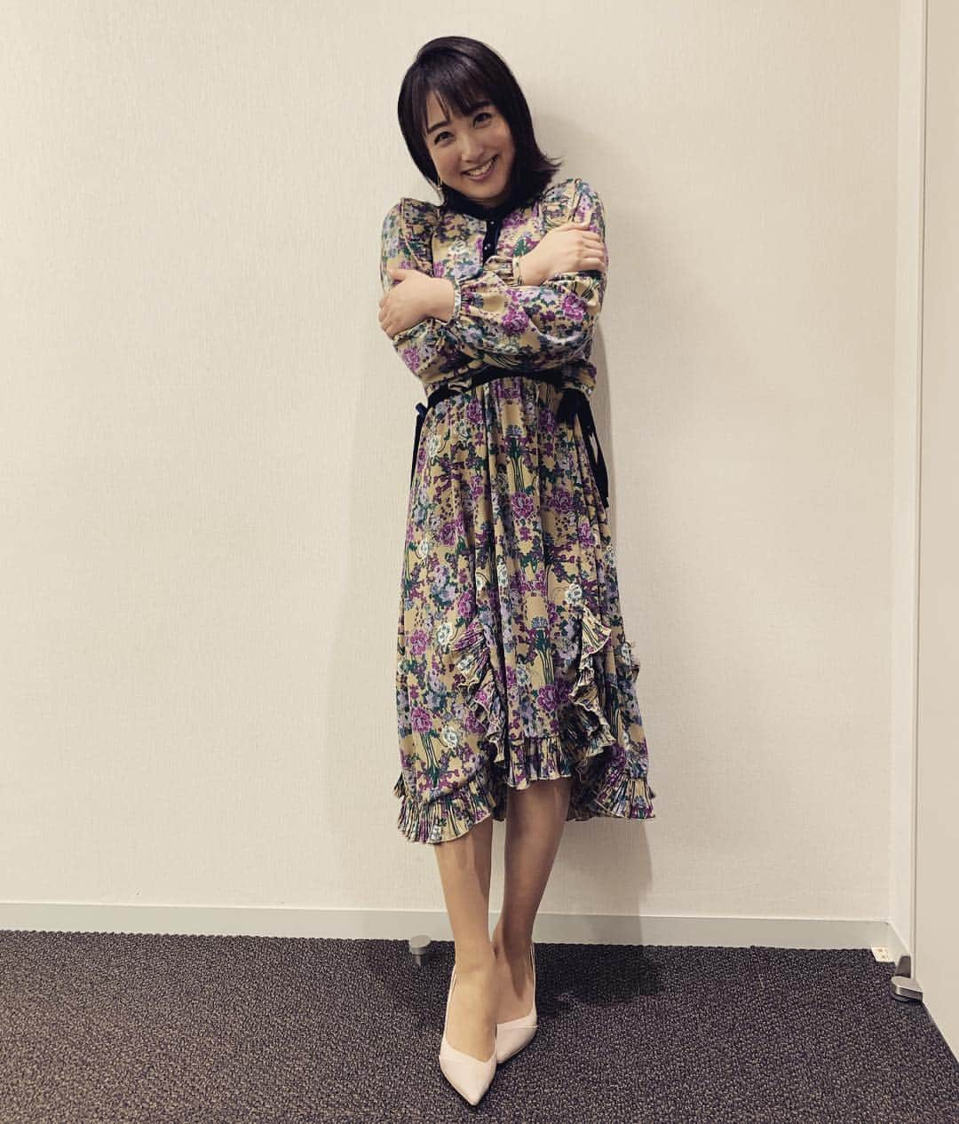 川田裕美さんのインスタグラム写真 - (川田裕美Instagram)「『関ジャム 完全燃SHOW』  衣装  ワンピース #saaageboutique パンプス #diana アクセサリー #stellarhollywood」4月15日 16時02分 - hiromikawata163