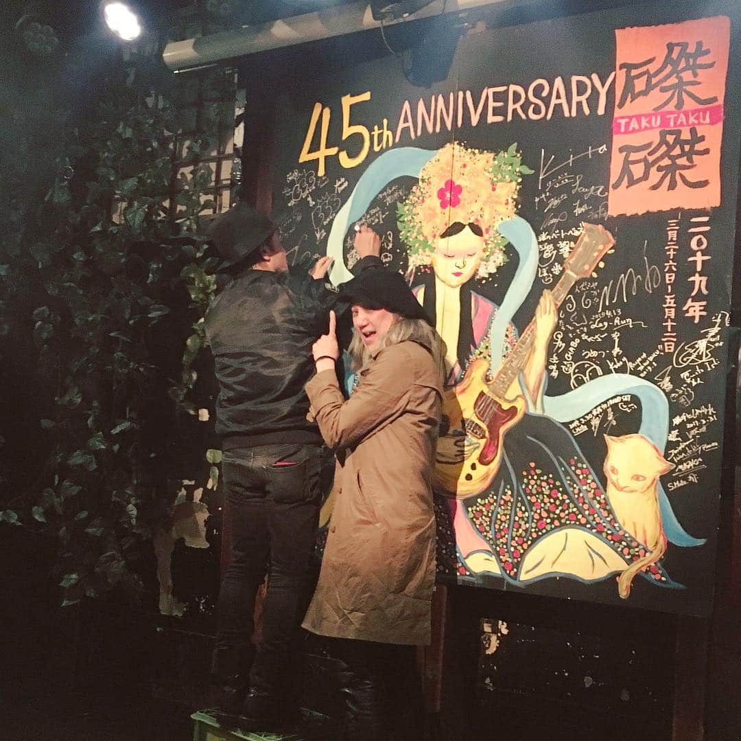 イマイアキノブさんのインスタグラム写真 - (イマイアキノブInstagram)「✴︎京都 磔磔にて  #磔磔  #rocknrollgypsies  #池畑潤二 #imaiakinobu #イマイアキノブ」4月15日 16時05分 - imaiakinobu