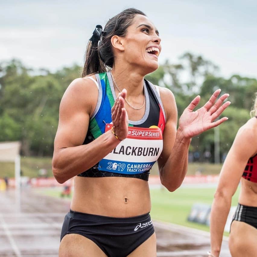 Angeline BLACKBURNのインスタグラム：「Pretty sure this pic sums up how ecstatic I am to have been selected to represent Australia at the 2019 IAAF Athletics World Relay Championships in Japan next month. Honestly, it has been so hard to get back into the green and gold - the depth in the Women's 400m at the moment is outrageous. I can't believe that the last time that I raced at an international event was in 2008, as an 18 year-old junior! Thanks to my team and fellow 400 girls for keeping motivated. ❤👐 Photo credit @tempojournal #athletics #nationals #australia #indigenous #sprinter #running #sport #aboriginal #trackandfield #canberra #motivationmonday」