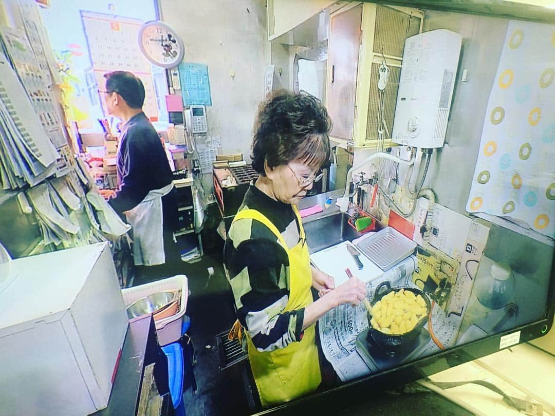 倉橋友和さんのインスタグラム写真 - (倉橋友和Instagram)「#コロッケ #サンドウィッチ #油菓子 …#愛知県 には#懐かしい #おやつ がたくさんあります😋この後の#メーテレ #アップ でお気に入りのおやつ、見つけてください！ #名古屋 #円頓寺 #蒲郡市 #豊橋市 #メーテレアップ #アップは午後3時46分から #アップの特集は午後6時15分から #アナウンサー #鈴木しおり #星恭博 #石神愛子 #倉橋友和 #伊豆蔵将太 #濱田隼 #気象予報士 #山田修作 #修作さん #冨永幸」4月15日 17時19分 - nbn_kurahashi