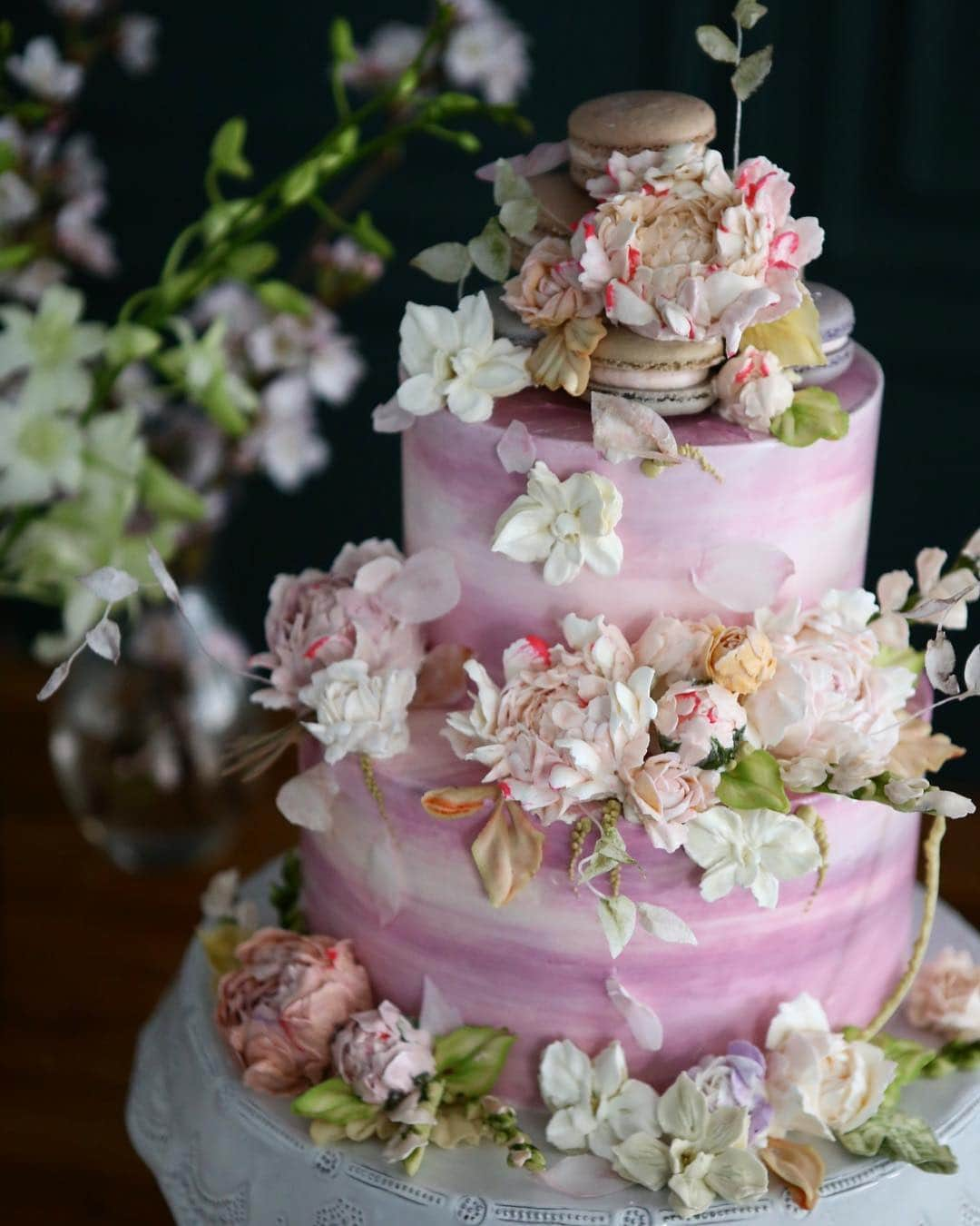 청담 수케이크 (atelier soo)さんのインスタグラム写真 - (청담 수케이크 (atelier soo)Instagram)「ㅡ weddingcake -with @maryme_flowercake ㅡ #flower #cake #flowercake #partycake #birthday #weddingcake #buttercreamcake #buttercream #designcake #soocake  www.soocake.com vkscl_energy@naver.com」4月15日 17時22分 - soocake_ully