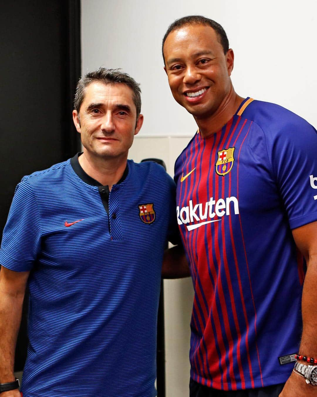 FCバルセロナさんのインスタグラム写真 - (FCバルセロナInstagram)「🔵🔴 Fan of the week 🙌 Congratulations @tigerwoods! ⛳」4月15日 17時37分 - fcbarcelona