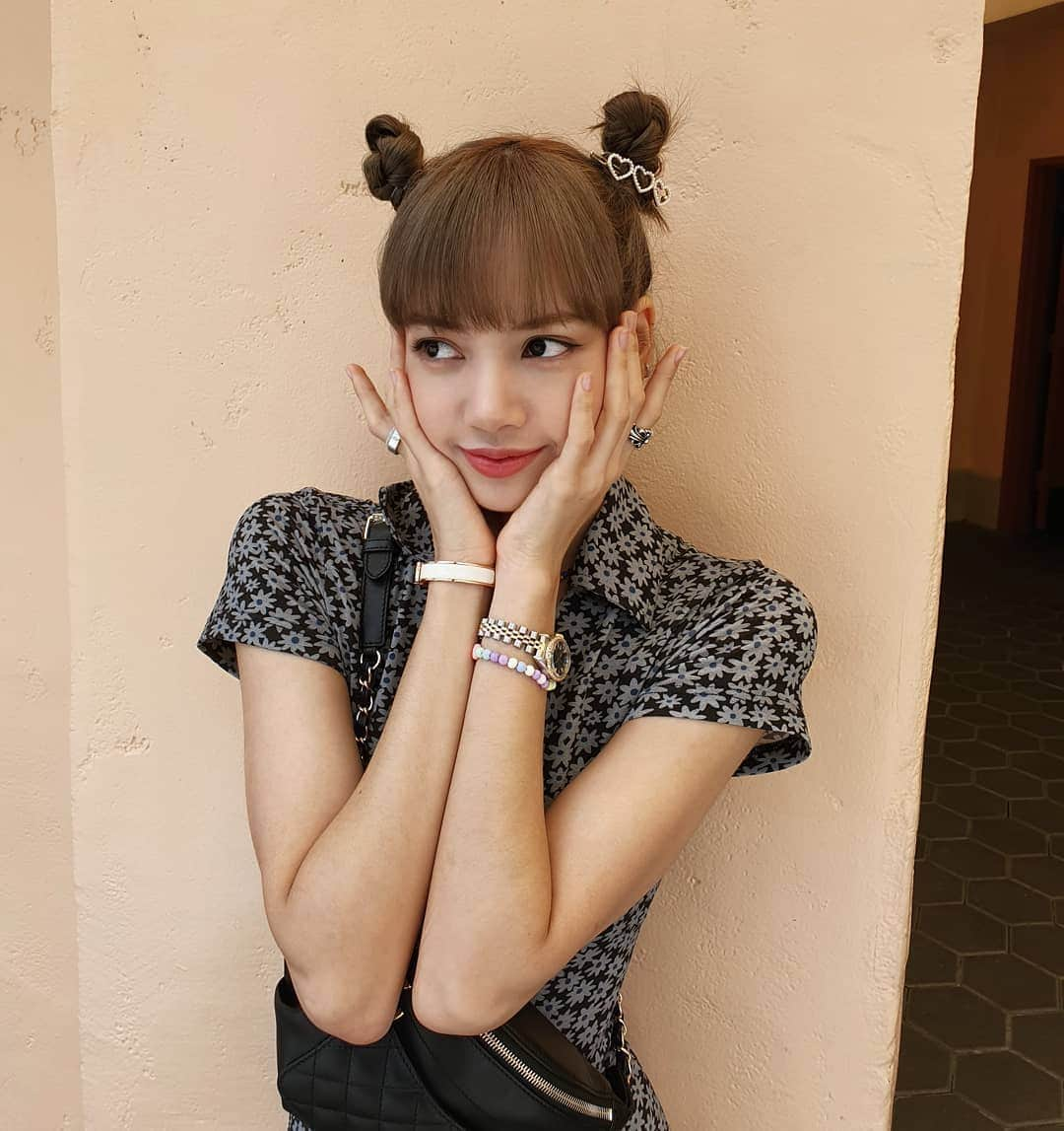 リサさんのインスタグラム写真 - (リサInstagram)「💛」4月15日 17時32分 - lalalalisa_m