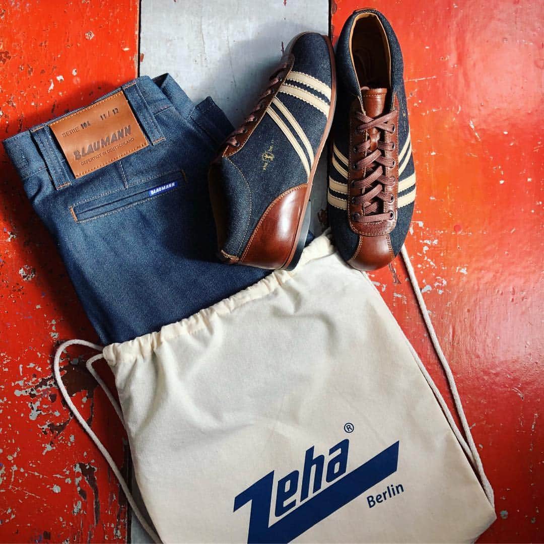 ツェハさんのインスタグラム写真 - (ツェハInstagram)「Der Carl Hässner LIGA BlaumannEdition 👖Now in our Stores and Online #zehaberlin #blaumann_jeanshosen #sneakers #carlhässner #liga #denim #jeans #rawdenim #indigo #photooftheday #instagood #handmade #shoes #vintage #madeineurope #vintagestyle #berlinstyle #summervibes #berlin #calcio #football #mensfashion #menstyle #summeroutfit #fashion #scarpe #luxury #retro #retrosneakers」4月15日 17時41分 - zehaberlin