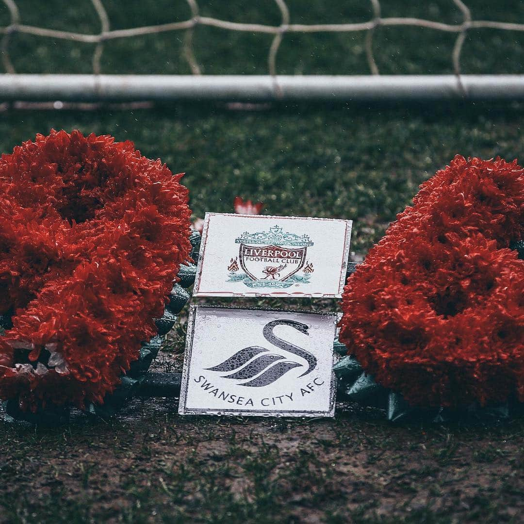 スウォンジー・シティAFCさんのインスタグラム写真 - (スウォンジー・シティAFCInstagram)「30 years, never forgotten. We remember the 96. Our thoughts are with the families and friends who lost loved ones. ••• #Swans #SwanseaCity #respect #liverpoolfc #liverpoolfans」4月15日 17時49分 - swansofficial