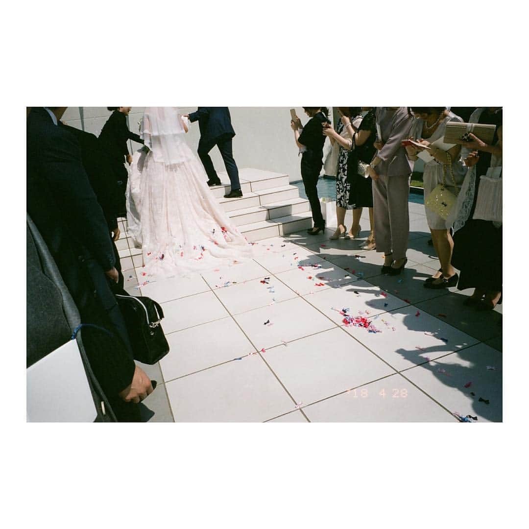 加村真美のインスタグラム：「💍 .  #film #marriage #instagram」
