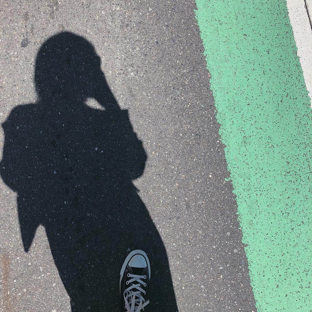 浪花ほのかのインスタグラム：「、 、 、  #CONVERSE」