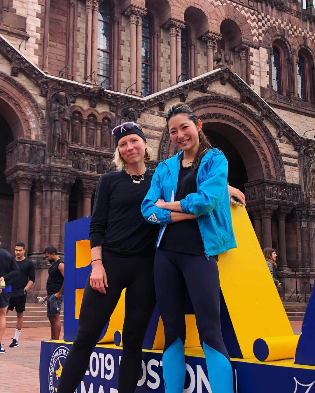 福田萌子さんのインスタグラム写真 - (福田萌子Instagram)「A day before the Boston Marathon!! Shake out run with my family @adidasrunners 🏃‍♀️ 歴史の深いボストンマラソンを走れる事がとても嬉しい！自分に挑戦する人、タイムを狙う人、景色を楽しむ人。私は制限時間いっぱい使って観光ランをしてきます😊 同じ42kmのコースでも、その瞬間を感じているのはあなただけ。それぞれの旅を思いっきり楽しみましょう✨ ・ #bostonmarathon #bostonmarathon2019」4月15日 18時25分 - moekofukuda