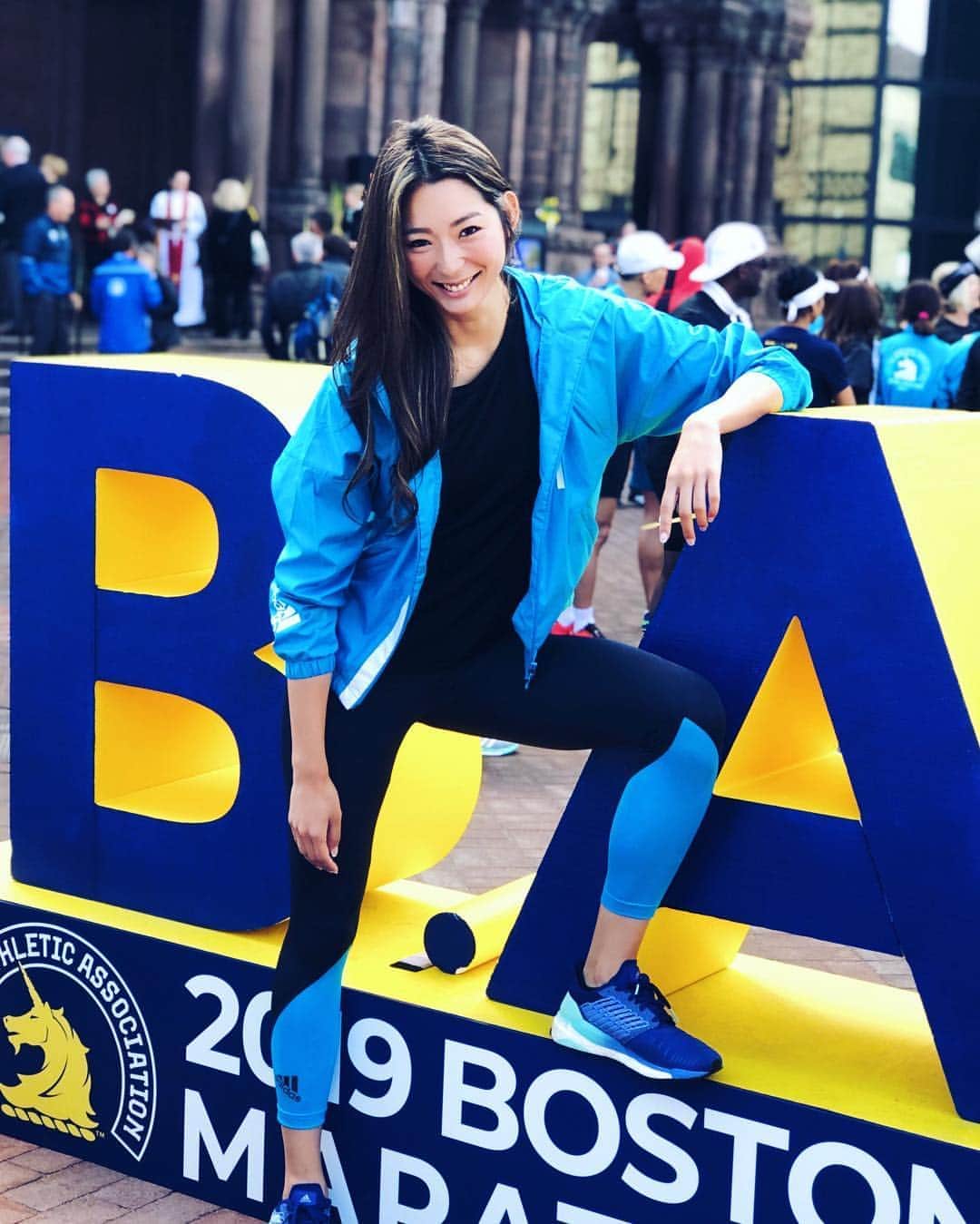 のインスタグラム：「A day before the Boston Marathon!! Shake out run with my family @adidasrunners 🏃‍♀️ 歴史の深いボストンマラソンを走れる事がとても嬉しい！自分に挑戦する人、タイムを狙う人、景色を楽しむ人。私は制限時間いっぱい使って観光ランをしてきます😊 同じ42kmのコースでも、その瞬間を感じているのはあなただけ。それぞれの旅を思いっきり楽しみましょう✨ ・ #bostonmarathon #bostonmarathon2019」