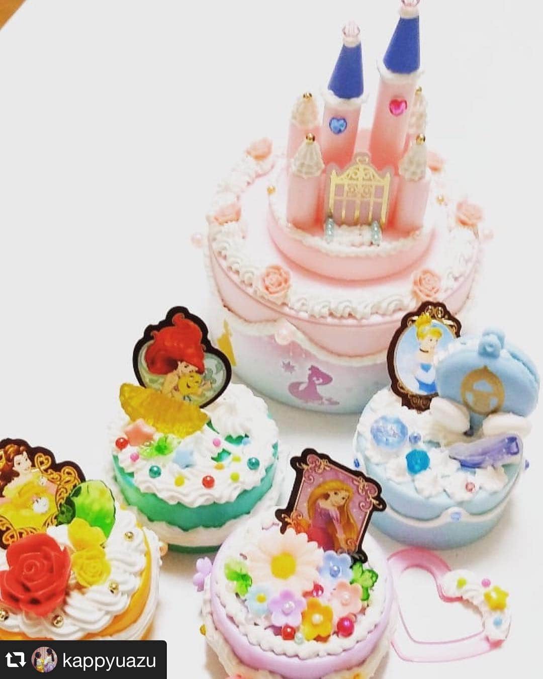 ホイップる公式のインスタグラム：「プリンセスのケーキを作っちゃおう♡♪ どのプリンセスのケーキから作る🍰？ © Disney #ホイップる #whipple #スイーツデコ #デコレーション #🍰 #ディズニー #プリンセス」
