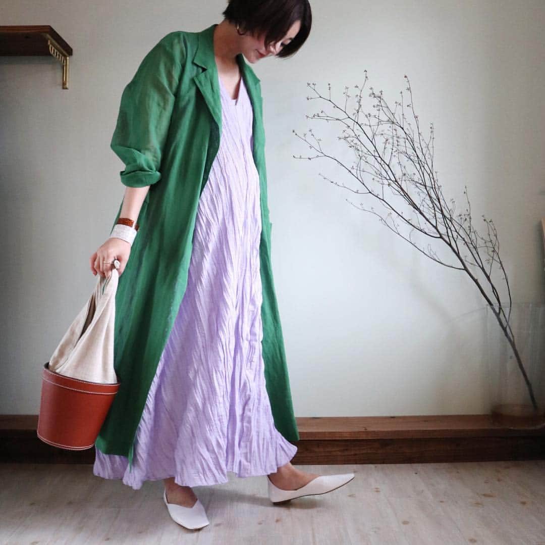 ジュジュさんのインスタグラム写真 - (ジュジュInstagram)「2019/04/16(tue) release☑︎ . フワッと広がるflare dress one-piece-purple- . 今年はcolor×colorもおススメ♡ . 合わせたaccessoryはっ glosbe pierce-leopard- glosbe bangle . colorを落ち着かせる役目もあるから、派手めの時にも大活躍♫ .  #AkariH#accessory#costumeaccessory#fashion akarih#akarihchic#アカリ#アカリチック#Akarih#アカリ #2019ss#www.akari-h.jp #maternitycoordinate#maternity#mama #mamacoordinate#35week#hrkフク  #AkariH#apparel#fashion akarih#akarihchic#アカリ#AkariHapparel#アカリアパレル#2019ss#www.akari-h.jp」4月15日 18時47分 - hiraka
