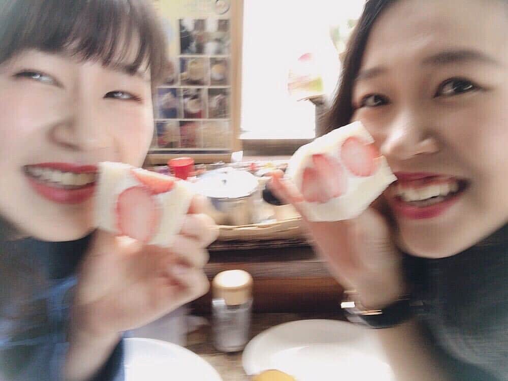 野村明日香のインスタグラム：「* 楽しいはブレる❤️💜💙 ベストオブ面白い賞差し上げたい🏆🏅」