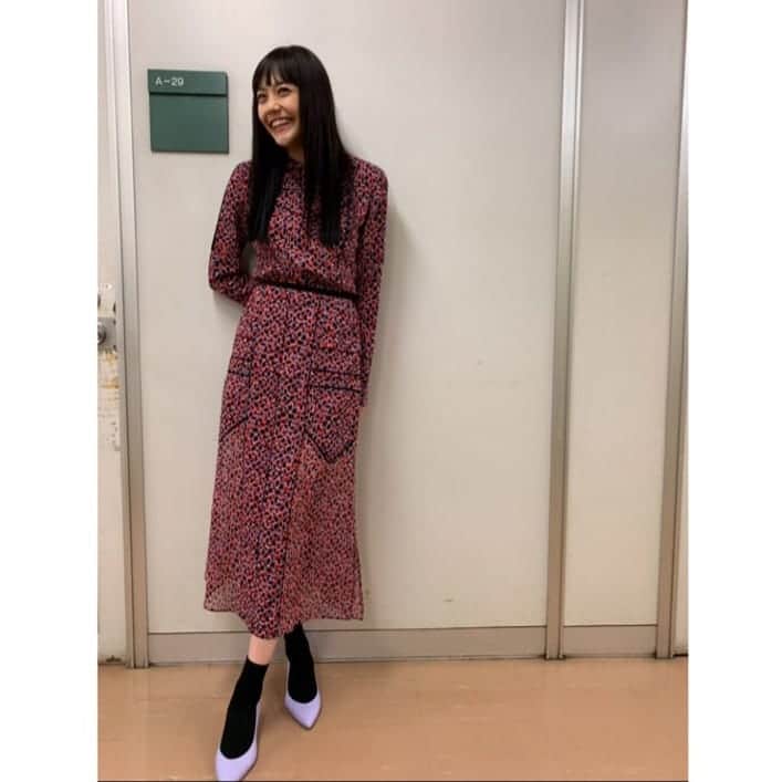 松井愛莉さんのインスタグラム写真 - (松井愛莉Instagram)「最近の衣装をずらりと💫」4月15日 19時36分 - airi1226_official