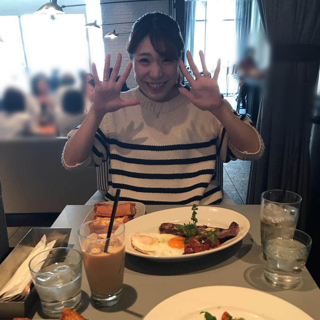 藤井瑞希さんのインスタグラム写真 - (藤井瑞希Instagram)「・ ・ 大好きな奈也とブランチ😊 いつも笑顔で癒してくれてありがとう。 ・ ・ いつも話聞いてくれてありがとね、奈也❤️💛❤️💛 ・ ・ #元フィギュアスケーター #⛸ #心友 #武田奈也」4月15日 20時10分 - bdmntnfujiimizuki