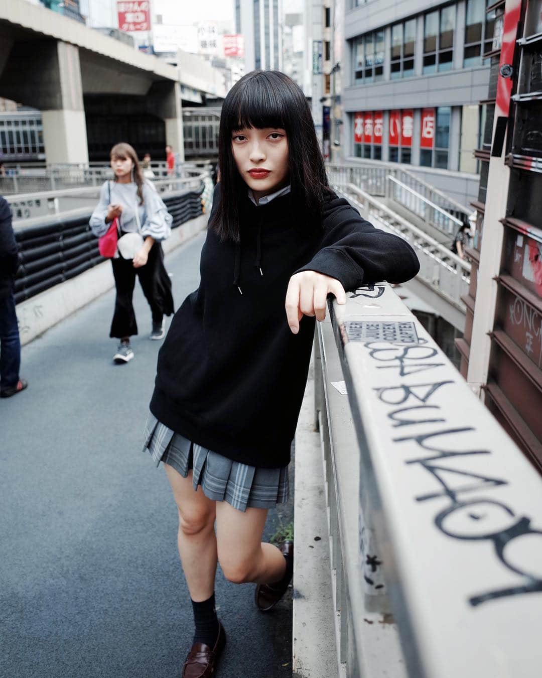 トヲルさんのインスタグラム写真 - (トヲルInstagram)「・ ・ ・ 名古屋ビューティーアートの皆様ガイダンスありがとう🍣 ・ ・ photo..トヲル（@toworu55） model..しばたゆうか (@shibatannnn ) ・ ・ #女子高生 #gr_meet_japan」4月15日 20時18分 - toworu55