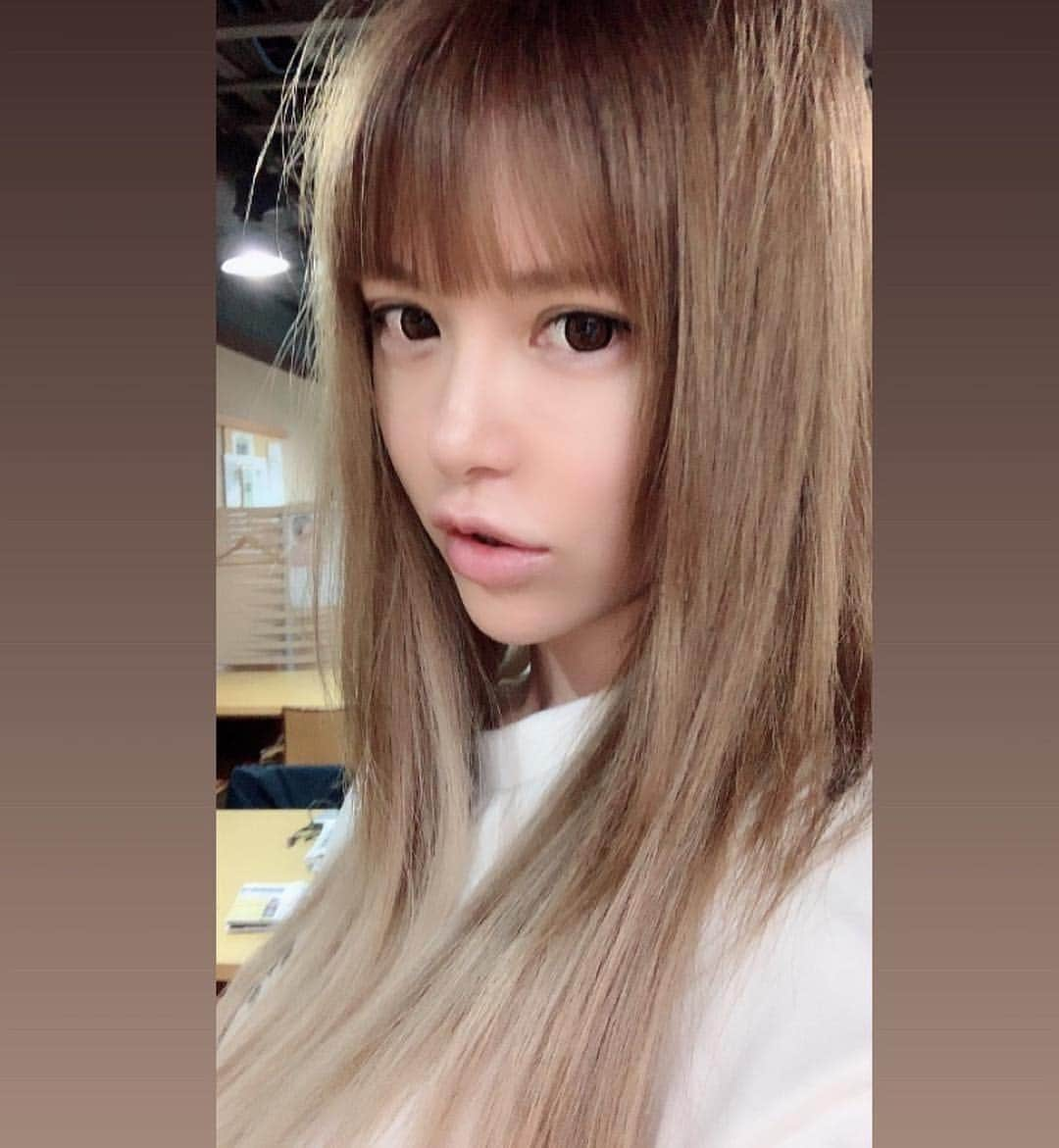 森藤恵美さんのインスタグラム写真 - (森藤恵美Instagram)「4.15 2019 次は髪型とカラーどうしよっかな💇💈✂ #hair #hairstyle #haircolor」4月15日 20時20分 - emi_morifuji