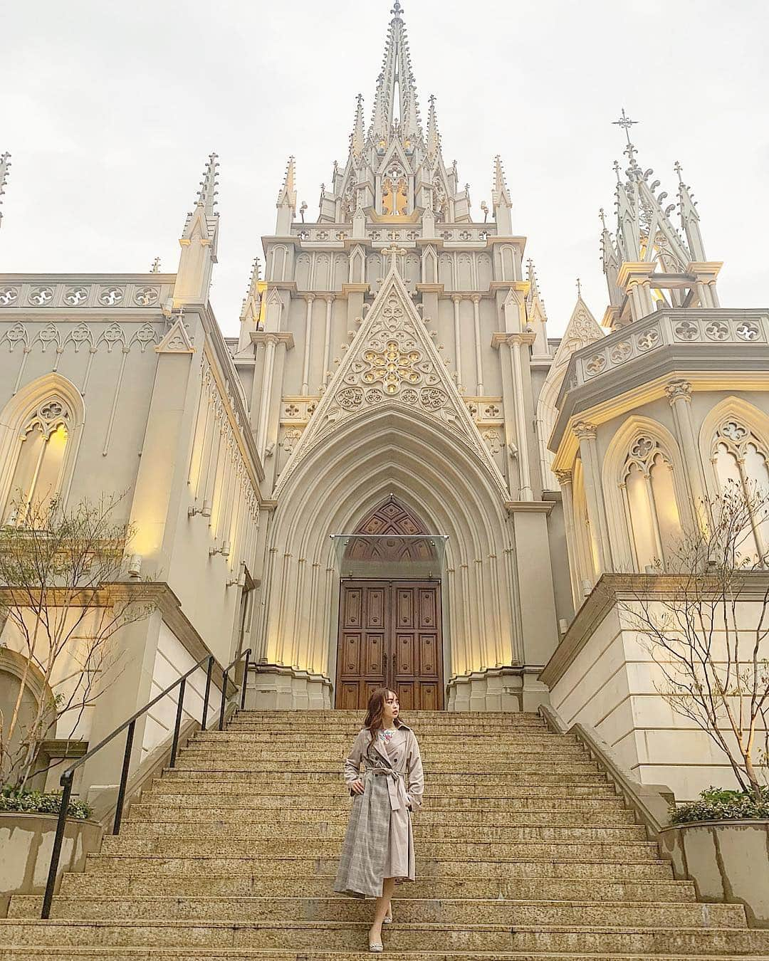 板橋瑠美さんのインスタグラム写真 - (板橋瑠美Instagram)「Wonderful church † ・ 7年ぶりの名古屋✨ ・ 可愛すぎる会場 ストリングスホテルにて、 素敵なお仕事ができました♡ ・ またゆっくり投稿します💓」4月15日 20時25分 - rumi_official_0616