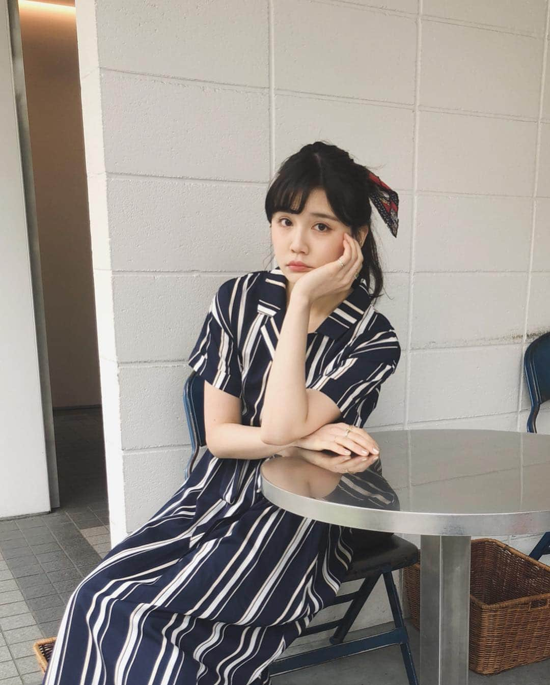 村田倫子さんのインスタグラム写真 - (村田倫子Instagram)「パンとエスプレッソとでモーニング☀︎ ハニートーストは、 絶品すぎて顔がとろけました…。 ここの食パン、ムーもだいすきです。 . だいすきな食パン企画の撮影。 mina５月号 (@mina.magazine )おたのしみに🍞 あぁ、パンをたべると満たされます。 この日の#りんこーで は @urs_official のストライプワンピです。 ストーリーにあげたとき質問きてたので☺︎ (ありがとう) #食べりんログ #パンとエスプレッソと  #mina #code #食パン #urs_styling #リボン付き半袖シャツワンピース  #urs_official #ユアーズ」4月15日 20時50分 - rinco1023