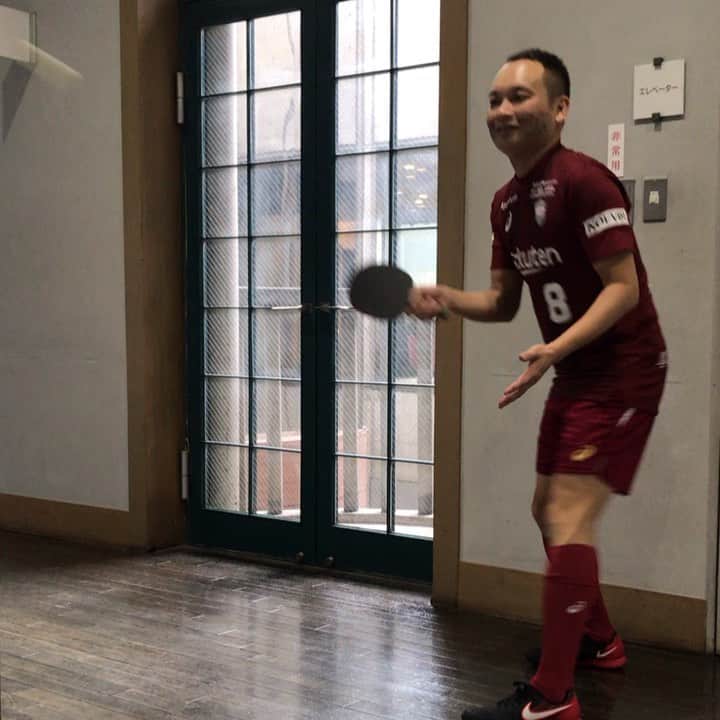 のインスタグラム：「壁打ちイニエスタ #イニエスタ #アイアム野田 #卓球」