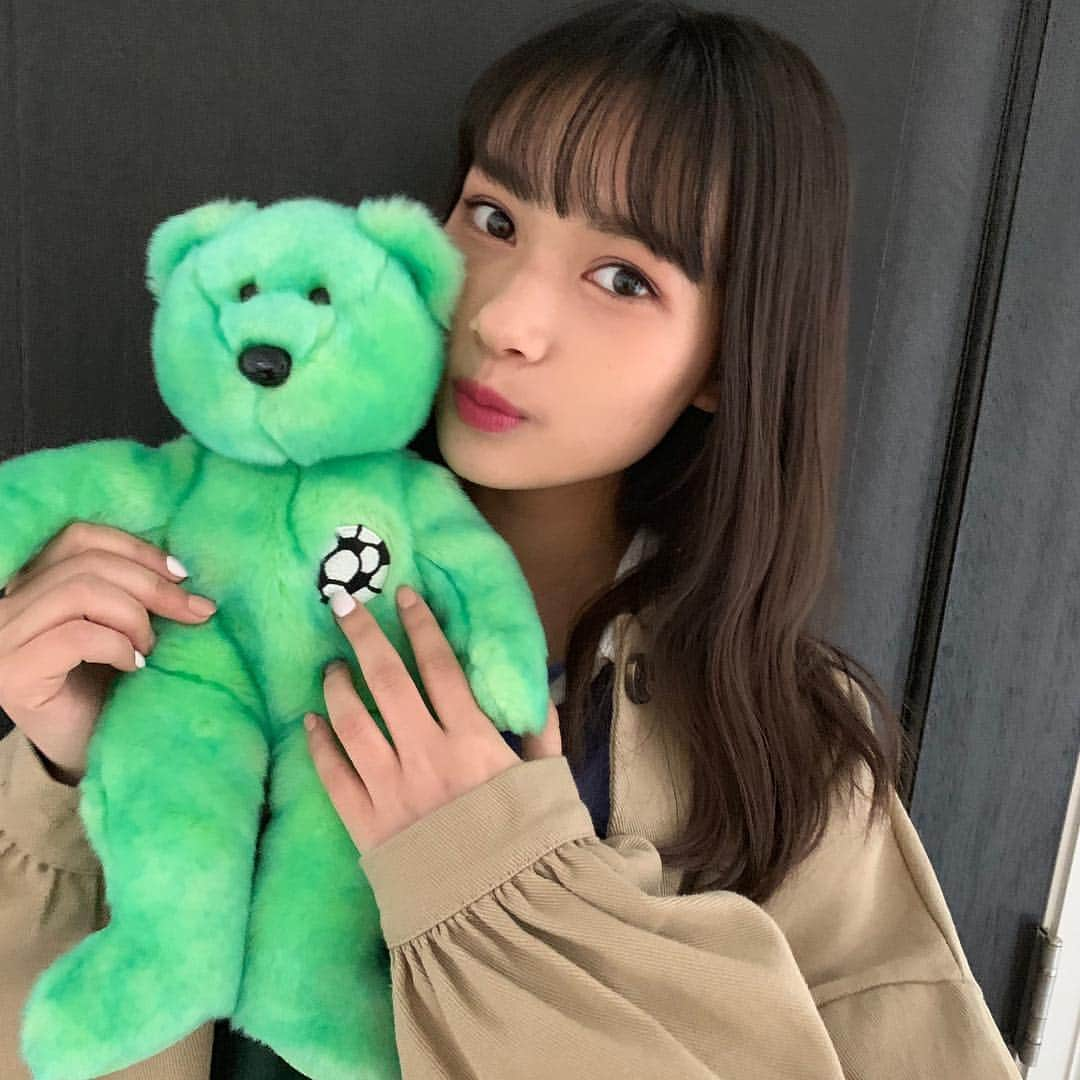 新井舞良さんのインスタグラム写真 - (新井舞良Instagram)「. Green Bear and wsws 💚🐻♥️ . ぐりんべあ可愛すぎてめど、うずうずしちゃう」4月15日 21時55分 - myra_arai