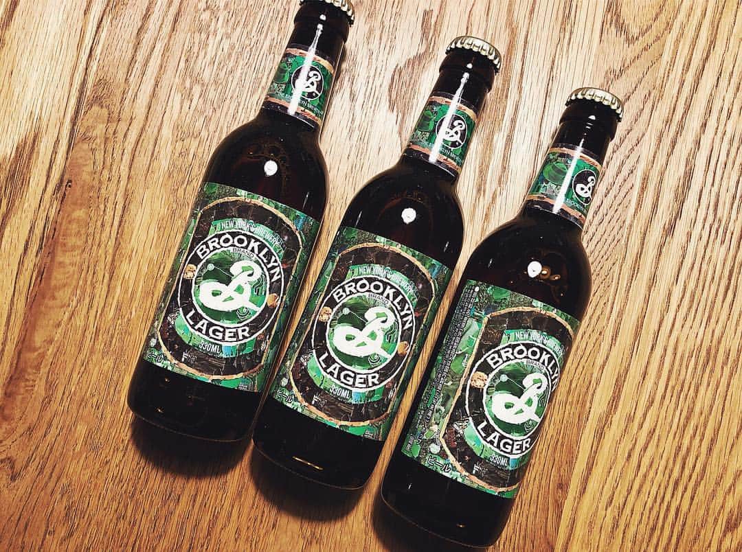 yuxuki wagaのインスタグラム：「このビールめちゃ美味しい😍 #brooklynlager」