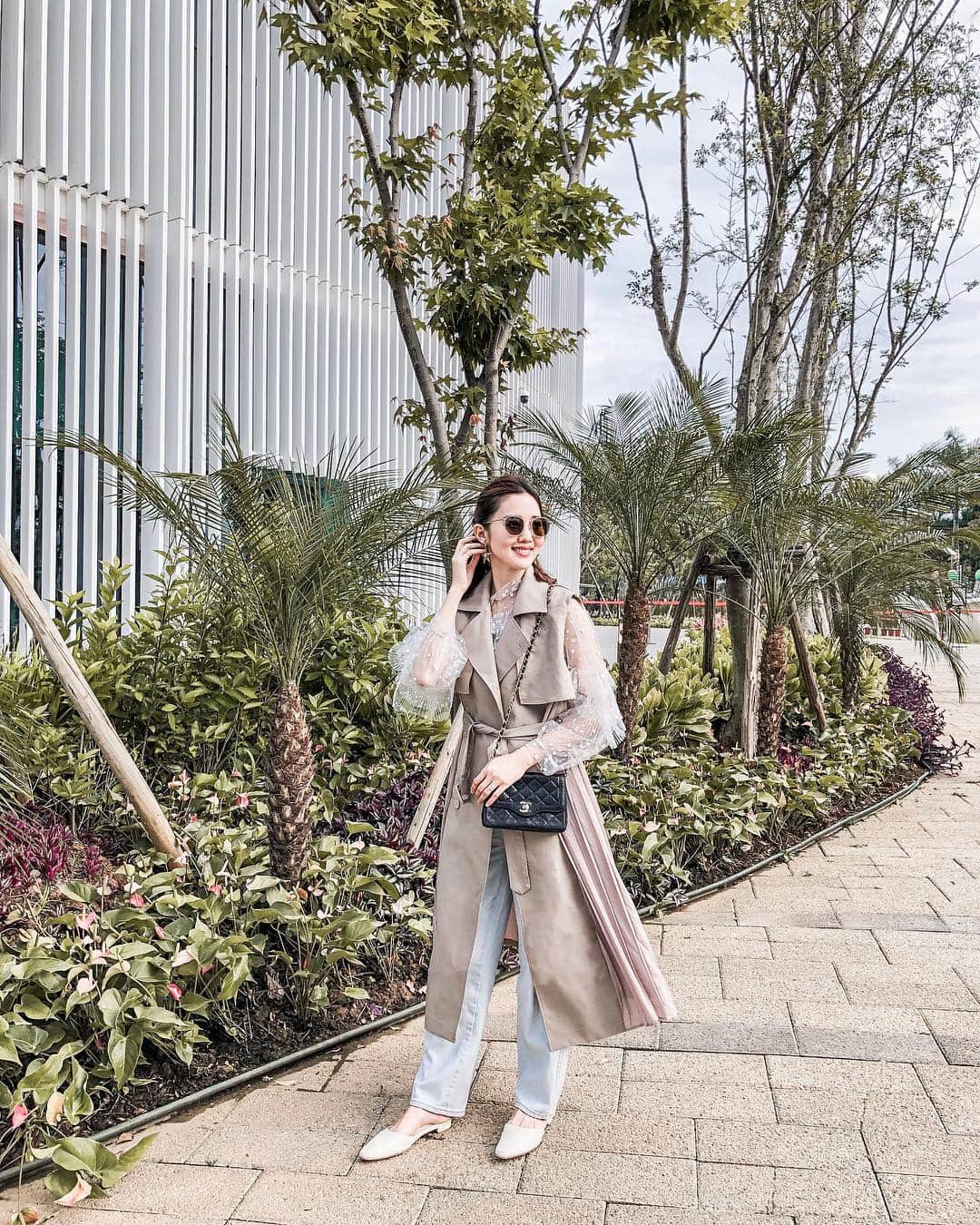 Lilian莉安さんのインスタグラム写真 - (Lilian莉安Instagram)「風衣拼接百褶雪紡 超特別🤩 OOTD All by⋯ @dazzlingdazzlin  #dazzlingdazzlin #ootd #springlook #whatiwore」4月15日 22時06分 - itslilian1002