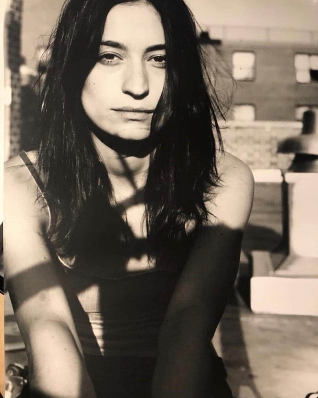 のインスタグラム：「Back when I lived in NYC 🇺🇸 Thank you for the souvenir @carolinebenezet.yoga」