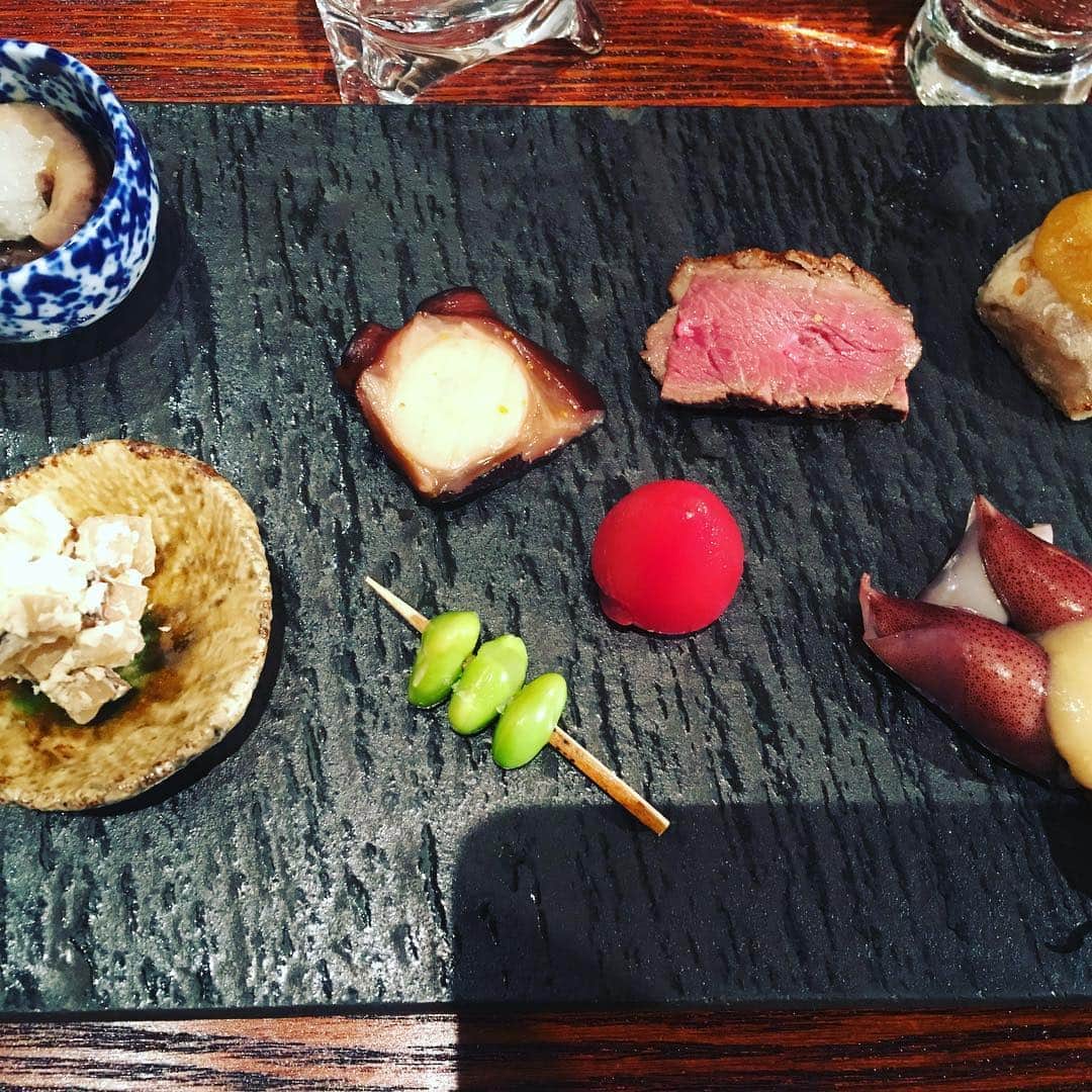宮田麺児のインスタグラム：「ミント のコーナー わざわざシャンプー わざわざグルメで 十津川村に行きました。 村に唯一のラーメン屋さん。  わざわざの理由を聞いてまた ラーメンの本来あるべき姿を 知った。  みなさん 必見です。  感動。  打ち上げは甚九郎でしめそば。」