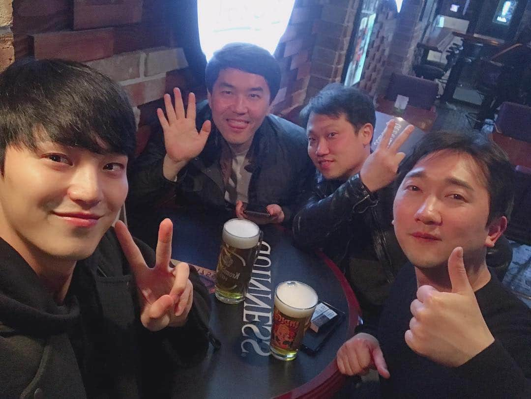 イ・テファンさんのインスタグラム写真 - (イ・テファンInstagram)「급 정모!! #도시경찰」4月15日 22時26分 - leetaehwan0221